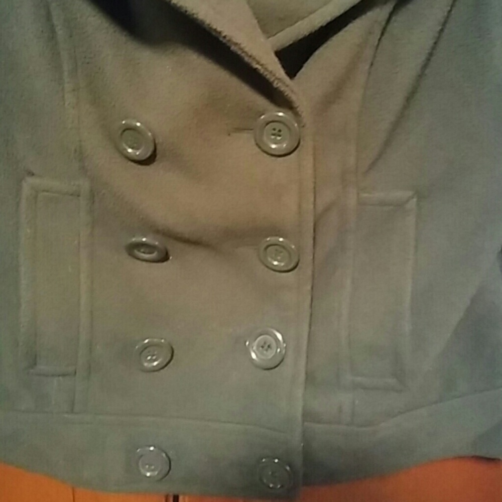 Short coat - Picture 3 of 3